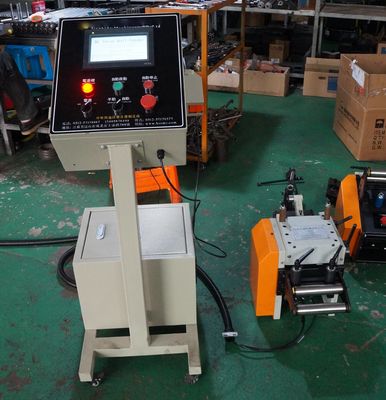 중량 산업용 용도로 적합한 5톤의 코일 무게를 처리할 수 있도록 설계된 200톤 코일 공급 장비